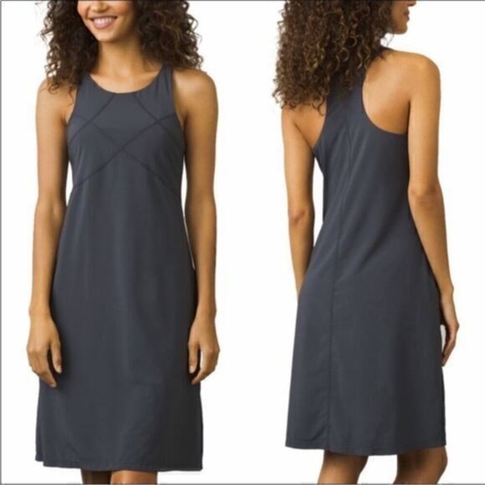 Host Pick 💕▶️ Prana ◀️ Barton Dress Athletic Racerback. Zip pockets. Size Small